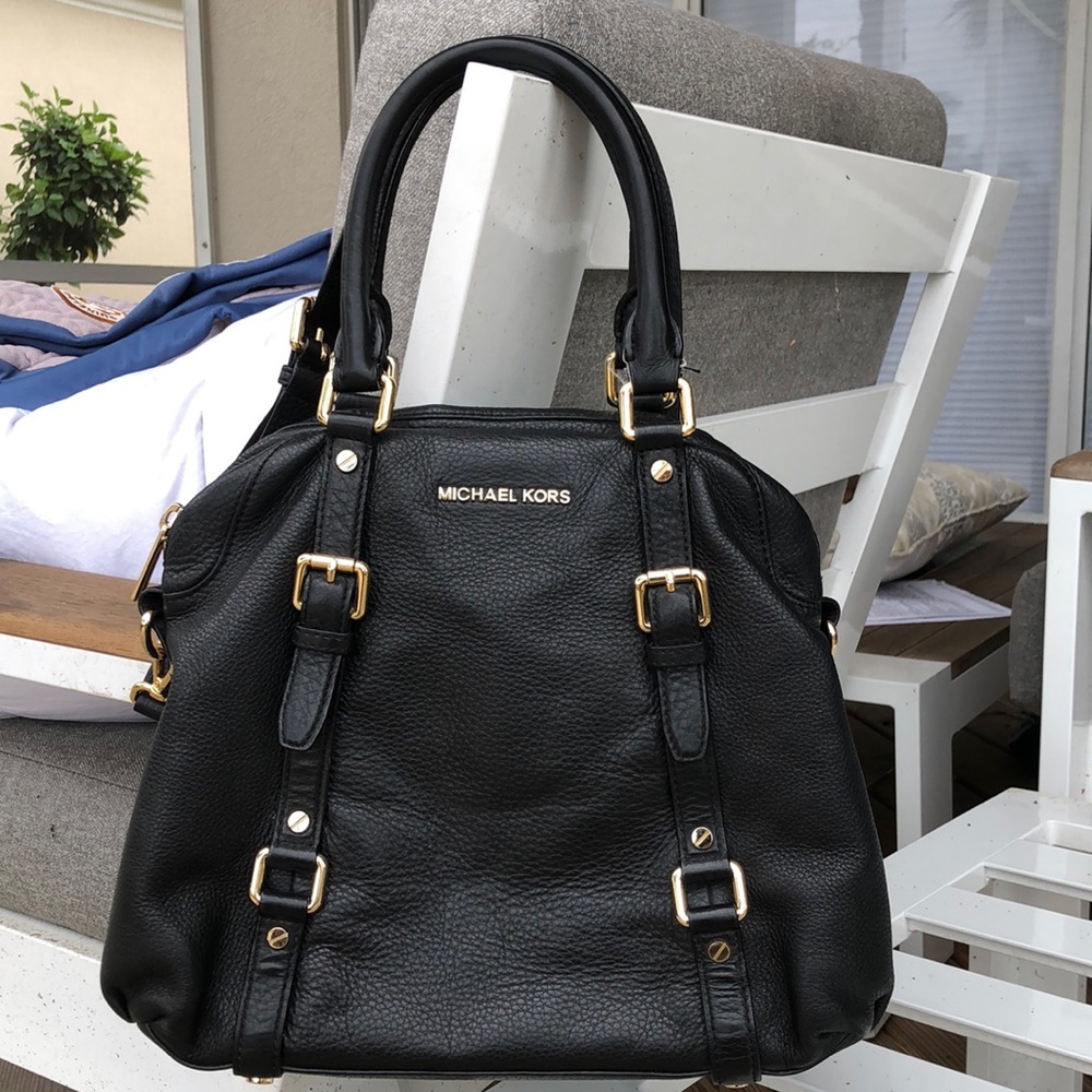 Used twice! - MICHAEL KORS Pebbled Leather Crossbody & Handbag - Picture 2 of 14